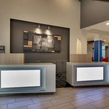 Holiday Inn Express Georgetown By Ihg Екстериор снимка