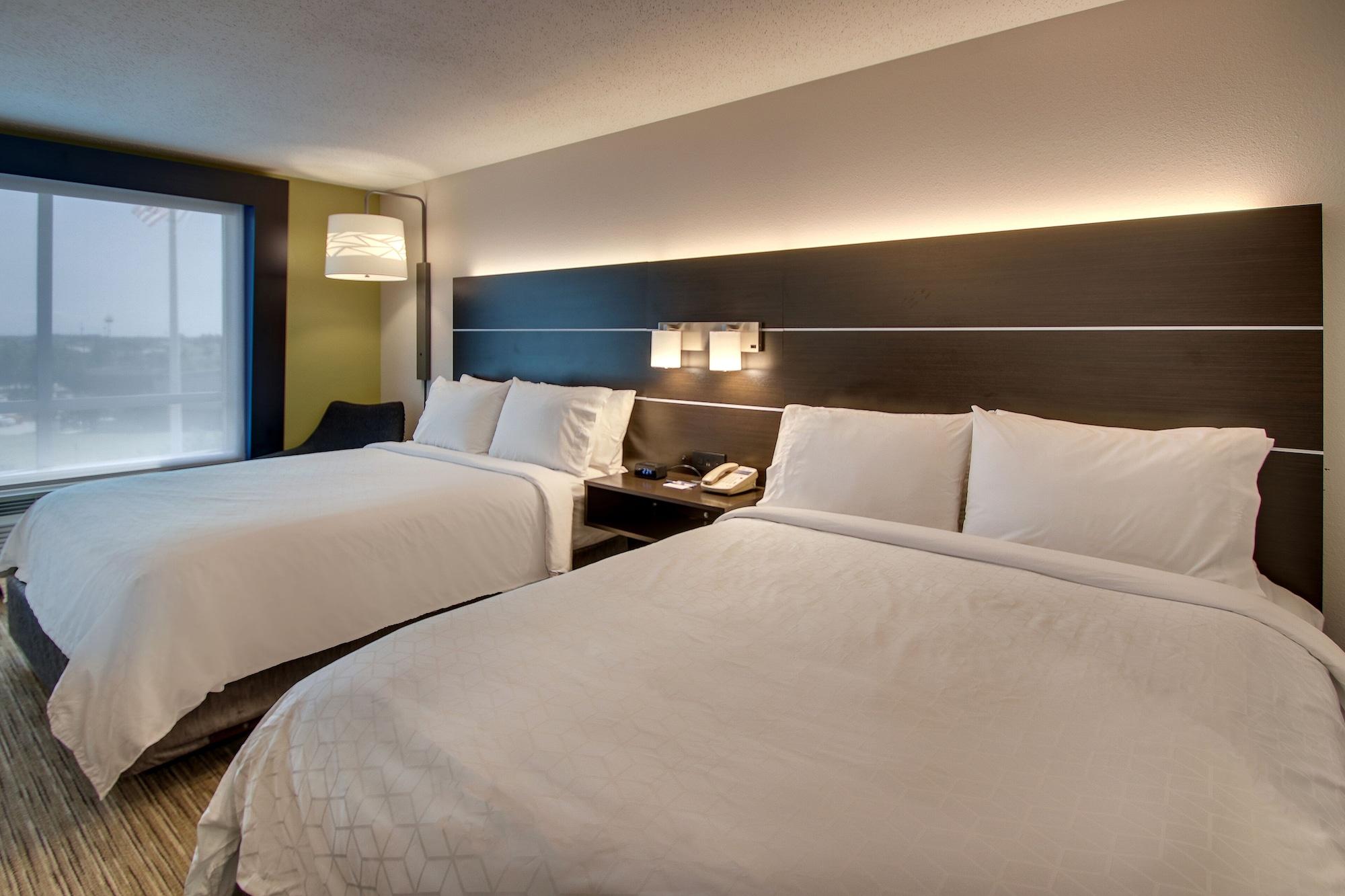 Holiday Inn Express Georgetown By Ihg Екстериор снимка