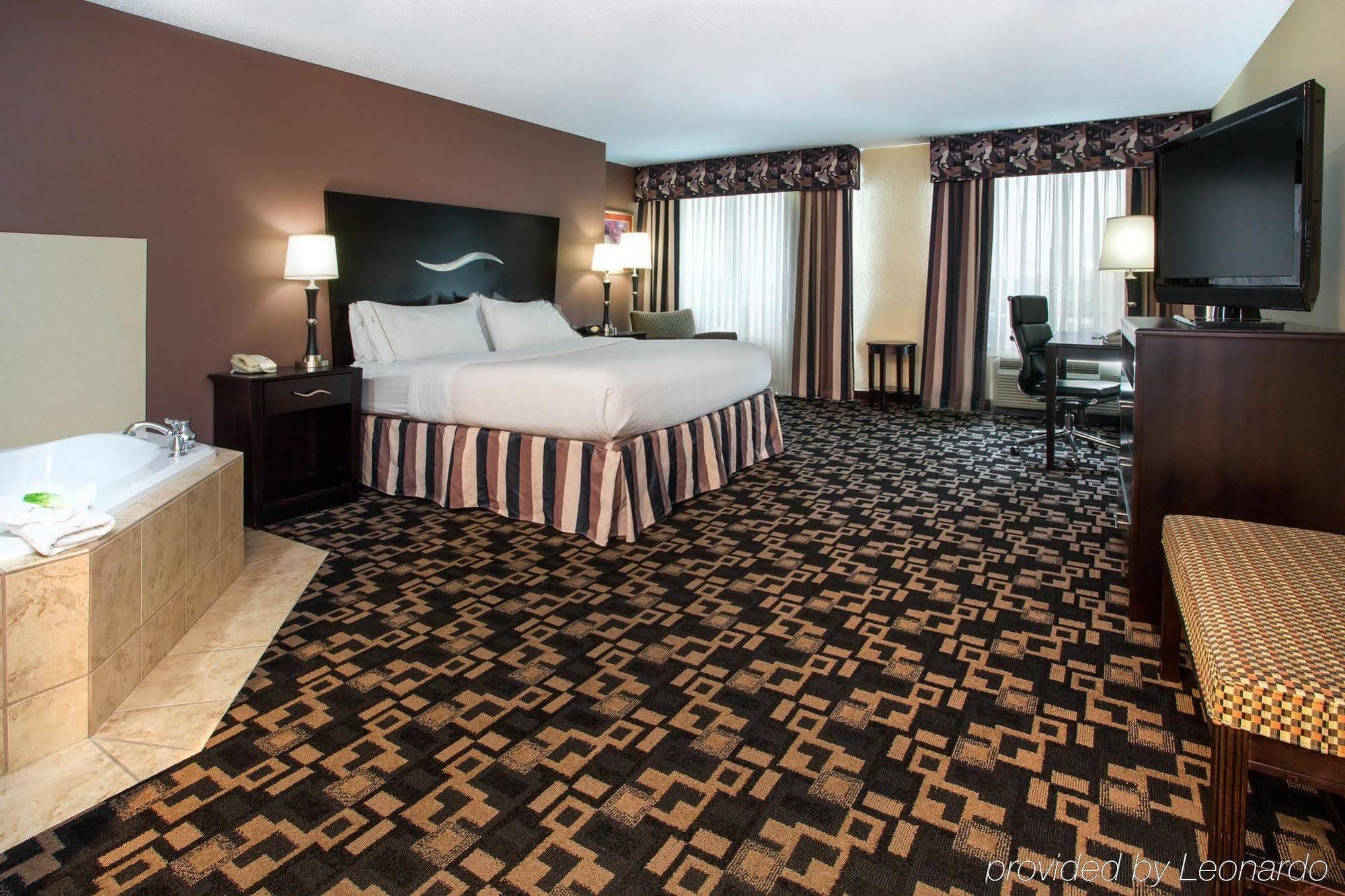 Holiday Inn Express Georgetown By Ihg Екстериор снимка