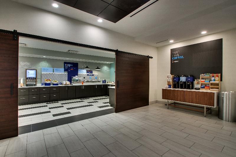 Holiday Inn Express Georgetown By Ihg Екстериор снимка